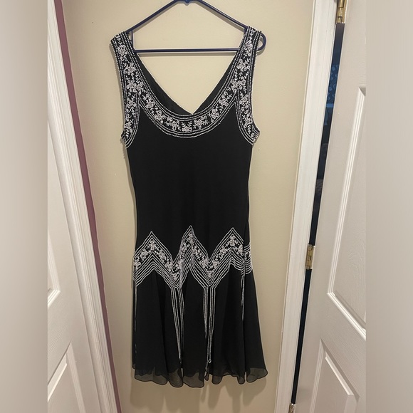 dressbarn Black and White Beaded Dress - Picture 4 of 4
